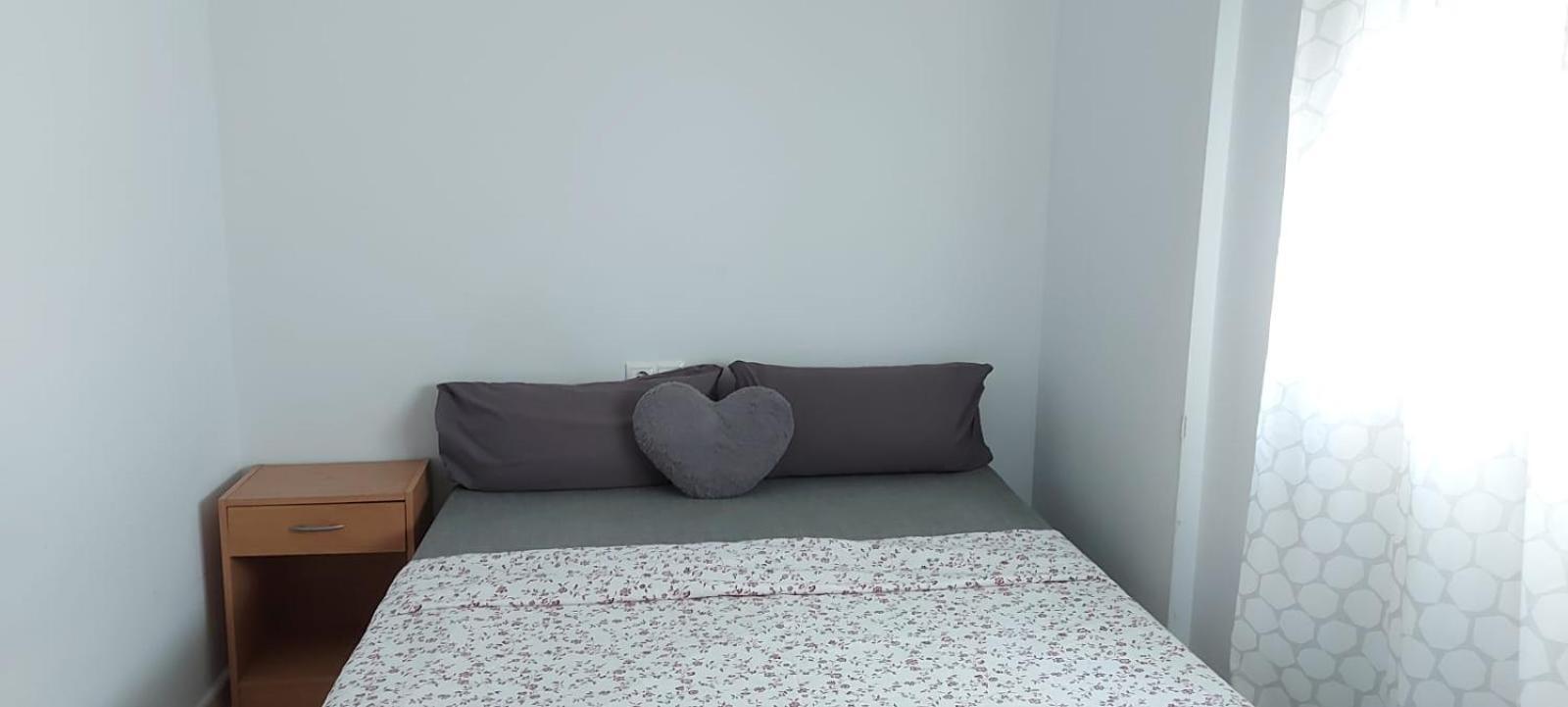 Apparemment Sympa Lägenhet Alicante Exteriör bild